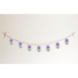 Easter-themed garland 
