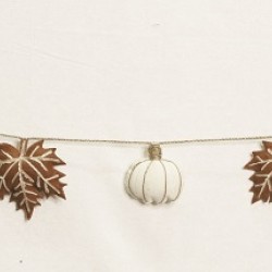 harvest-themed garland