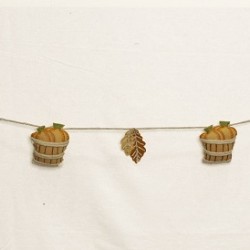 harvest-themed garland