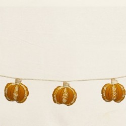 harvest-themed garland