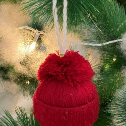 Christmas-Themed Cap-Shaped