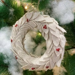 Christmas-Themed Wreath-Shaped 